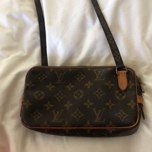Authentic Louis Vuitton Bandouliere crossbody